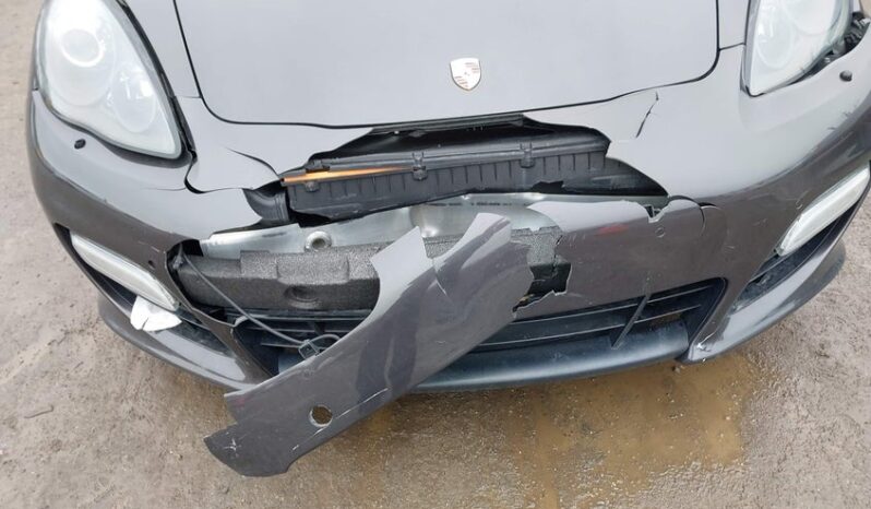 
								2013 Porsche Panamera full									
