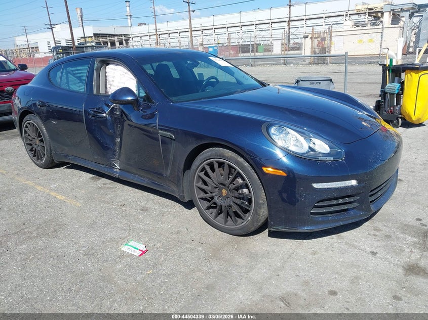 2016 Porsche Panamera