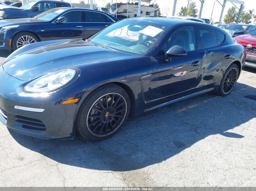 2016 Porsche Panamera