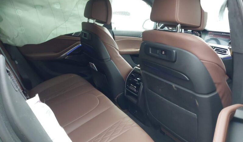 
								2020 BMW X6 full									
