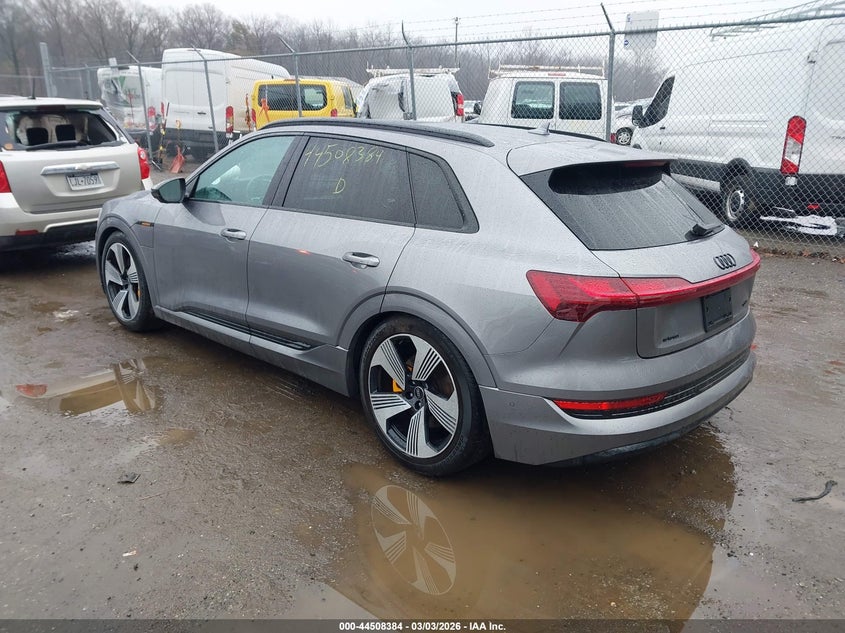 2022 Audi E-tron