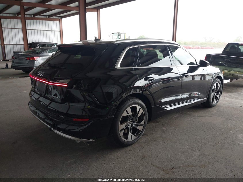 2022 Audi E-tron