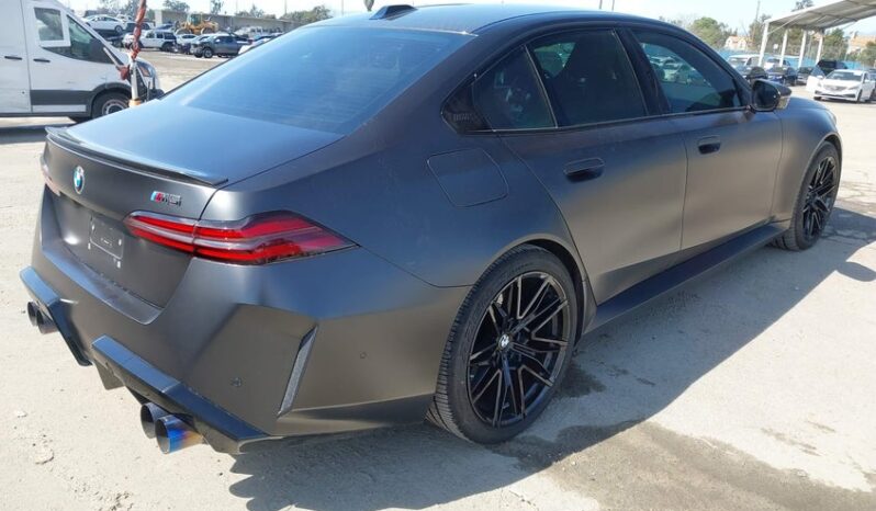 
								2025 BMW M5 full									