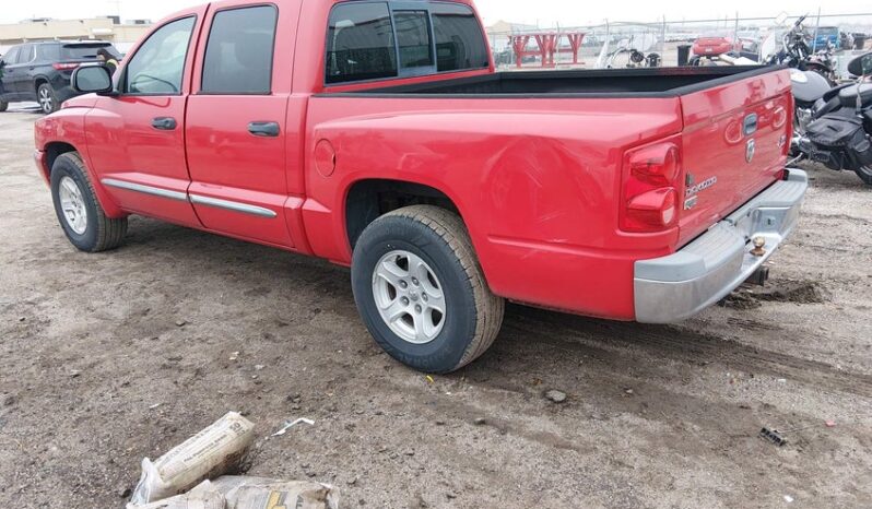 
								2005 Dodge Dakota full									