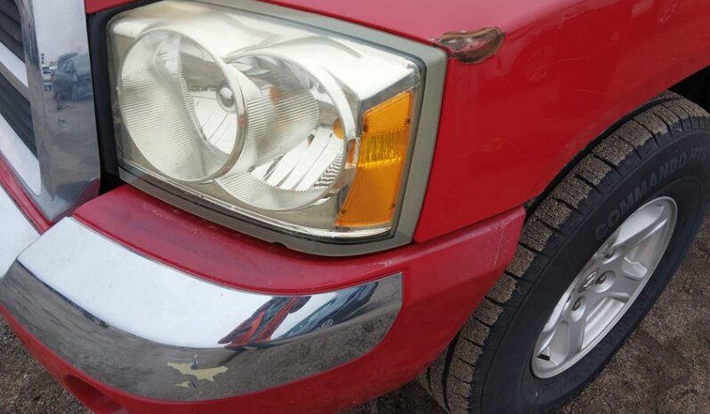 
								2005 Dodge Dakota full									