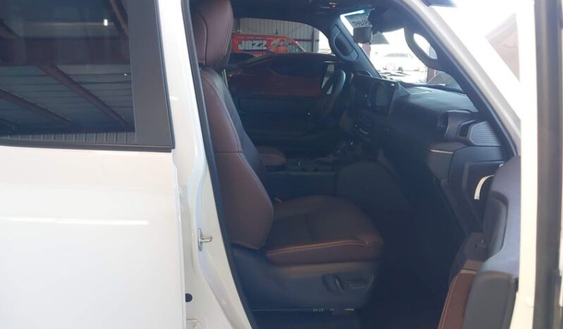 
								2025 Toyota Land cruiser full									