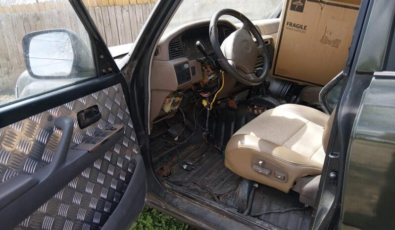 
								1995 Toyota Land cruiser full									