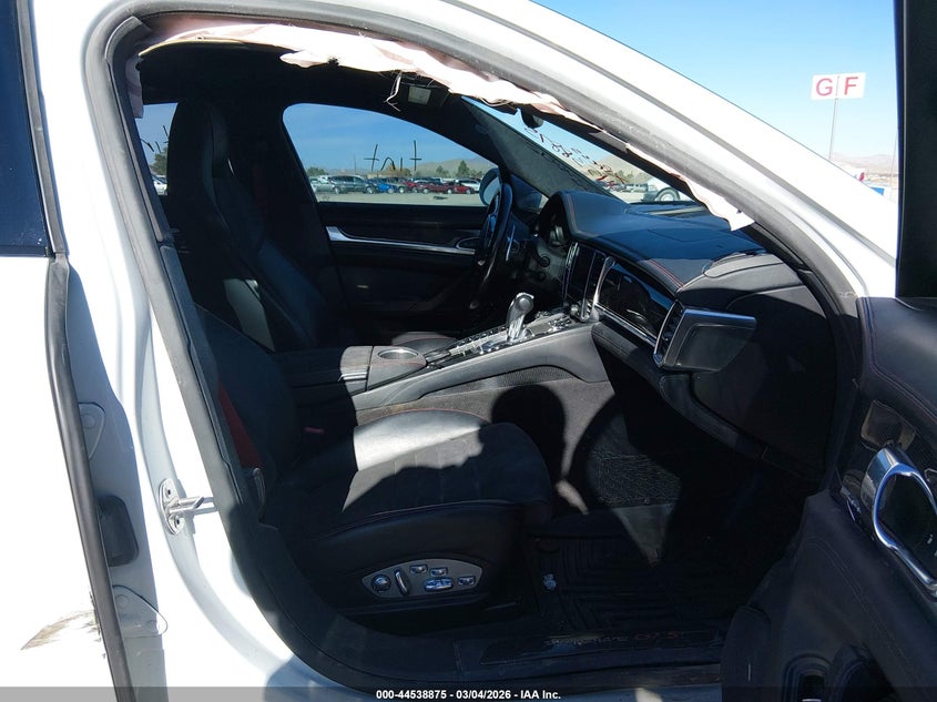2013 Porsche Panamera