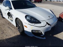 
										2013 Porsche Panamera full									