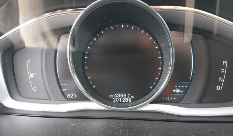 
								2015 Volvo V60 cross country full									