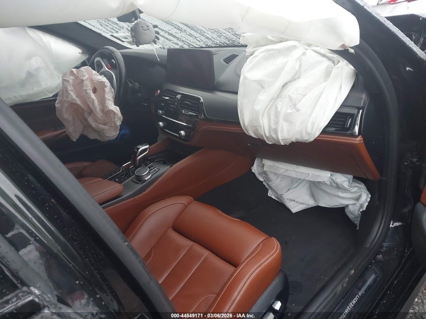 2021 BMW M5