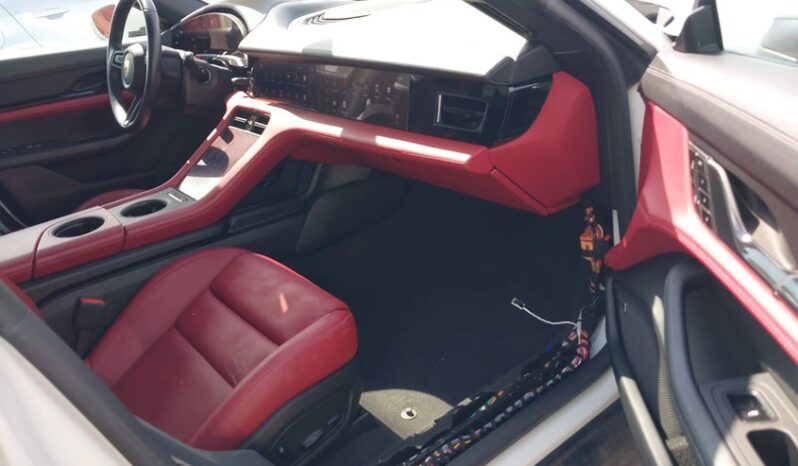 
								2021 Porsche Taycan full									
