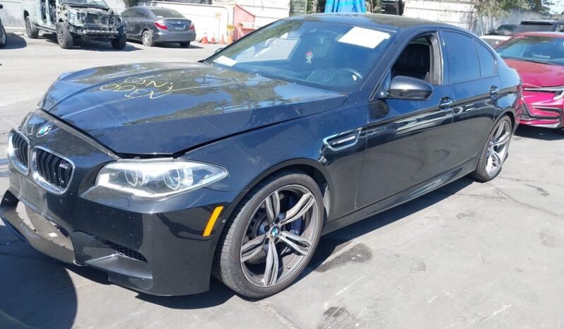 
								2015 BMW M5 full									