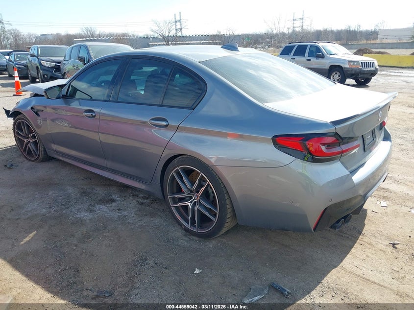 2023 BMW M5