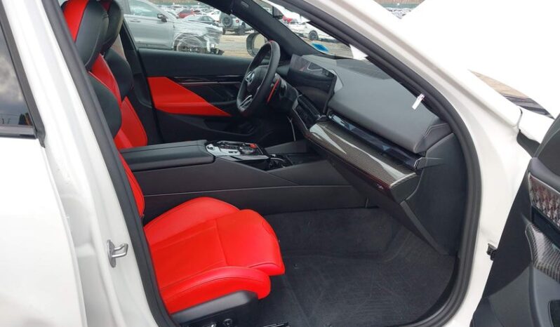 
								2026 BMW M5 full									