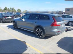 
										2020 Volvo V60 cross country full									