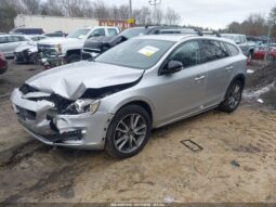 
										2016 Volvo V60 cross country full									