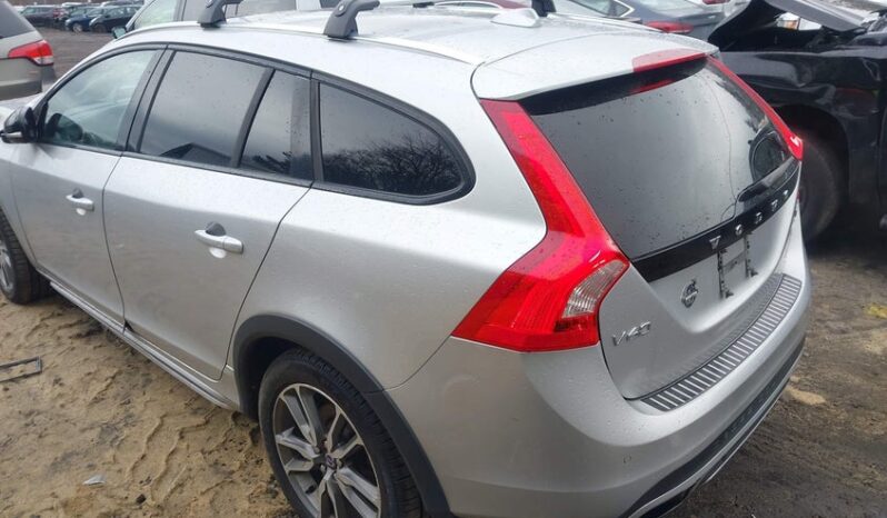 
								2016 Volvo V60 cross country full									