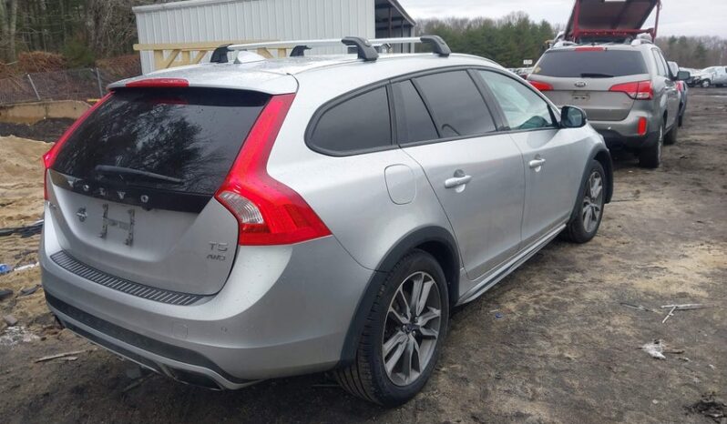 
								2016 Volvo V60 cross country full									