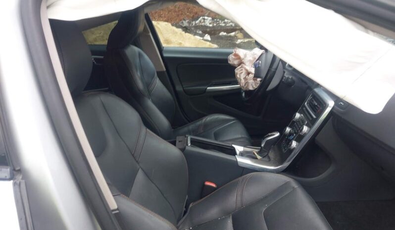 
								2016 Volvo V60 cross country full									