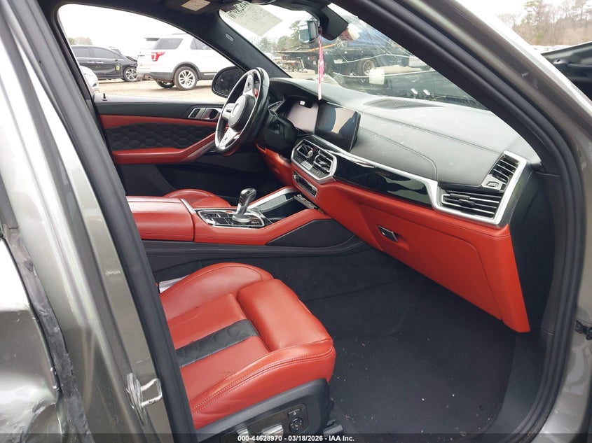 2022 BMW X6 m