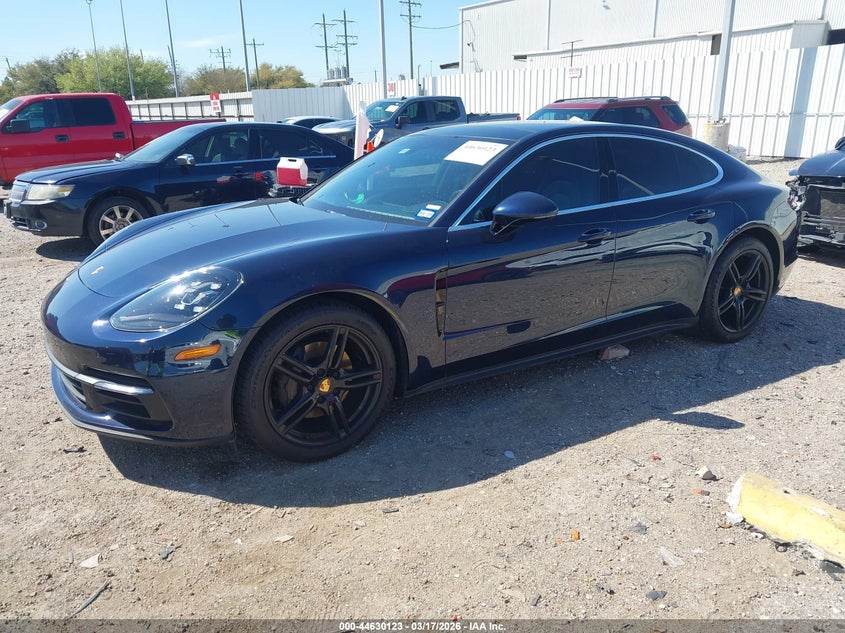 2018 Porsche Panamera