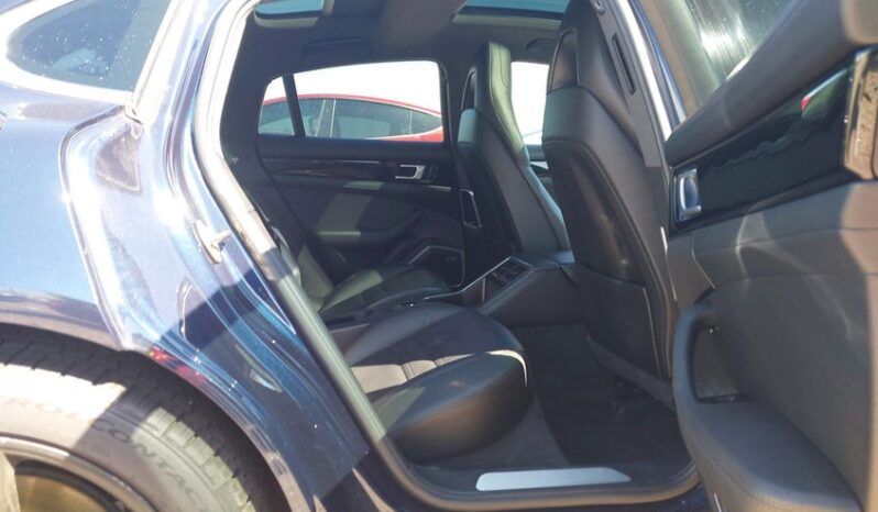 
								2018 Porsche Panamera full									