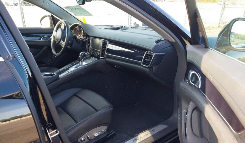 
								2013 Porsche Panamera full									