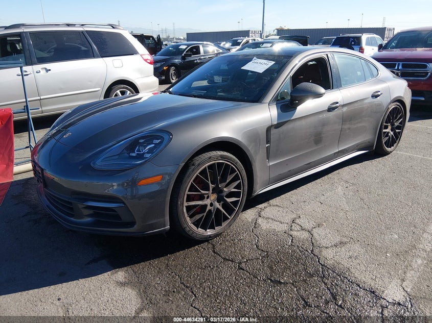 2017 Porsche Panamera