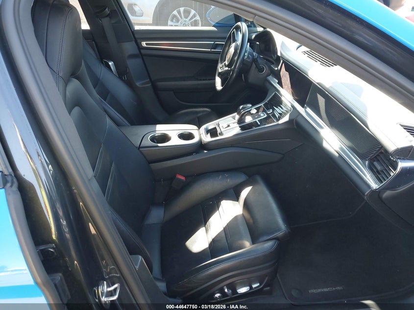 2020 Porsche Panamera
