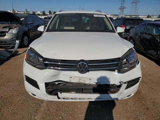 2014 Volkswagen Touareg v6