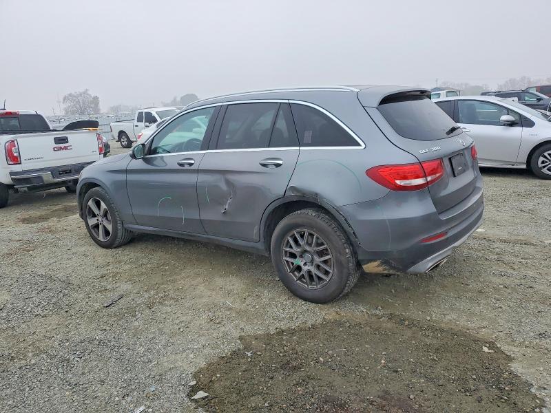 2016 Mercedes-benz Glc