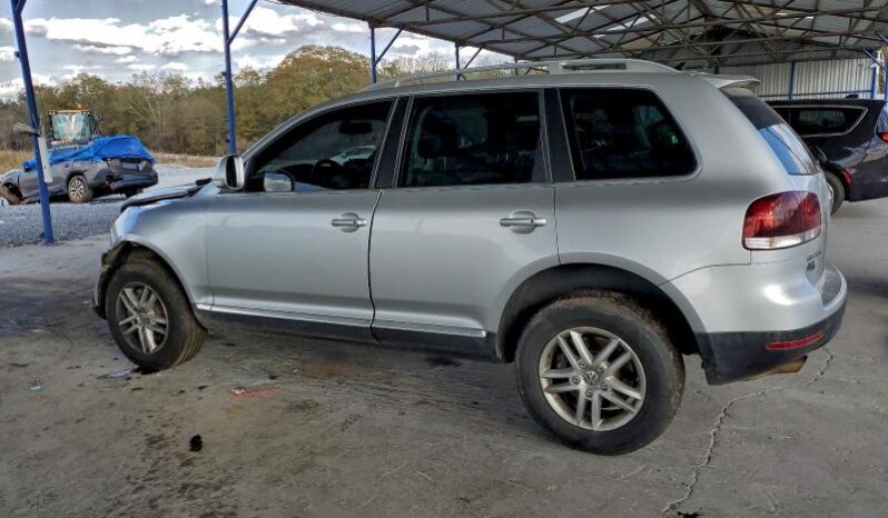 
								2009 Volkswagen Touareg full									