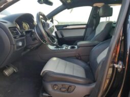 
										2017 Volkswagen Touareg full									
