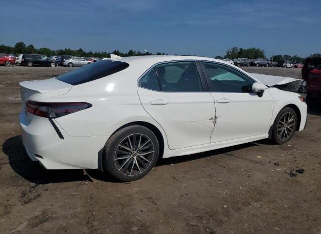 
								2023 Toyota Camry full									