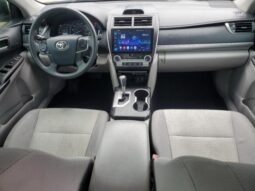
										2012 Toyota Camry base full									