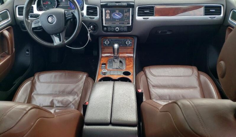 
								2012 Volkswagen Touareg full									