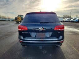 
										2015 Volkswagen Touareg full									