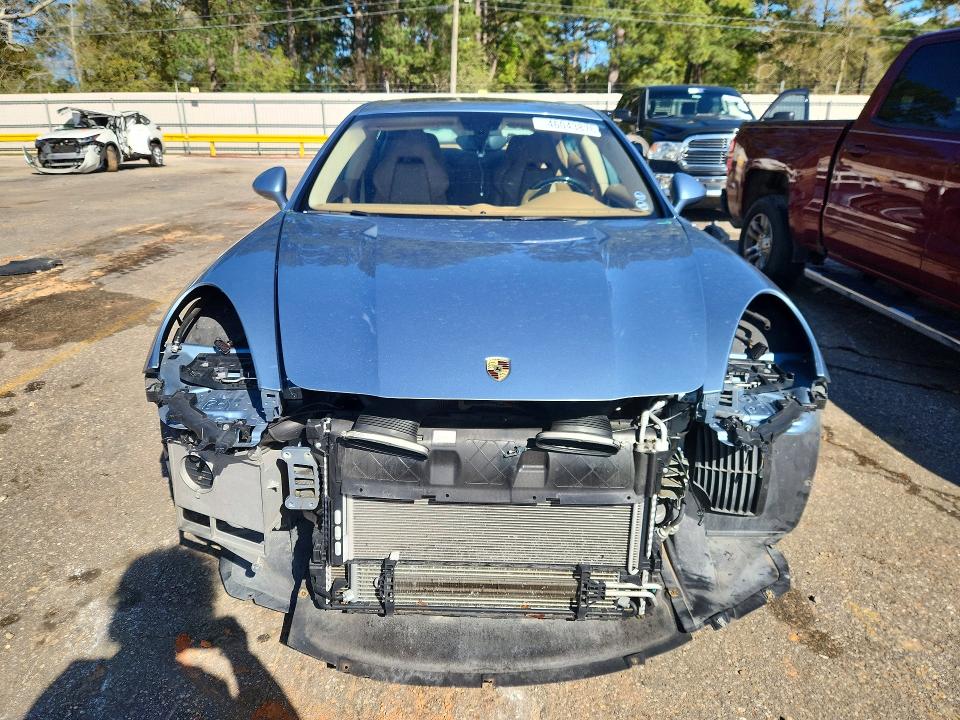 2015 Porsche Panamera