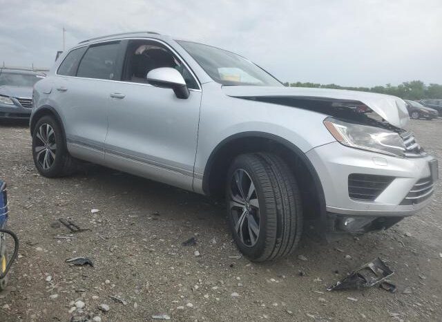 
								2017 Volkswagen Touareg full									