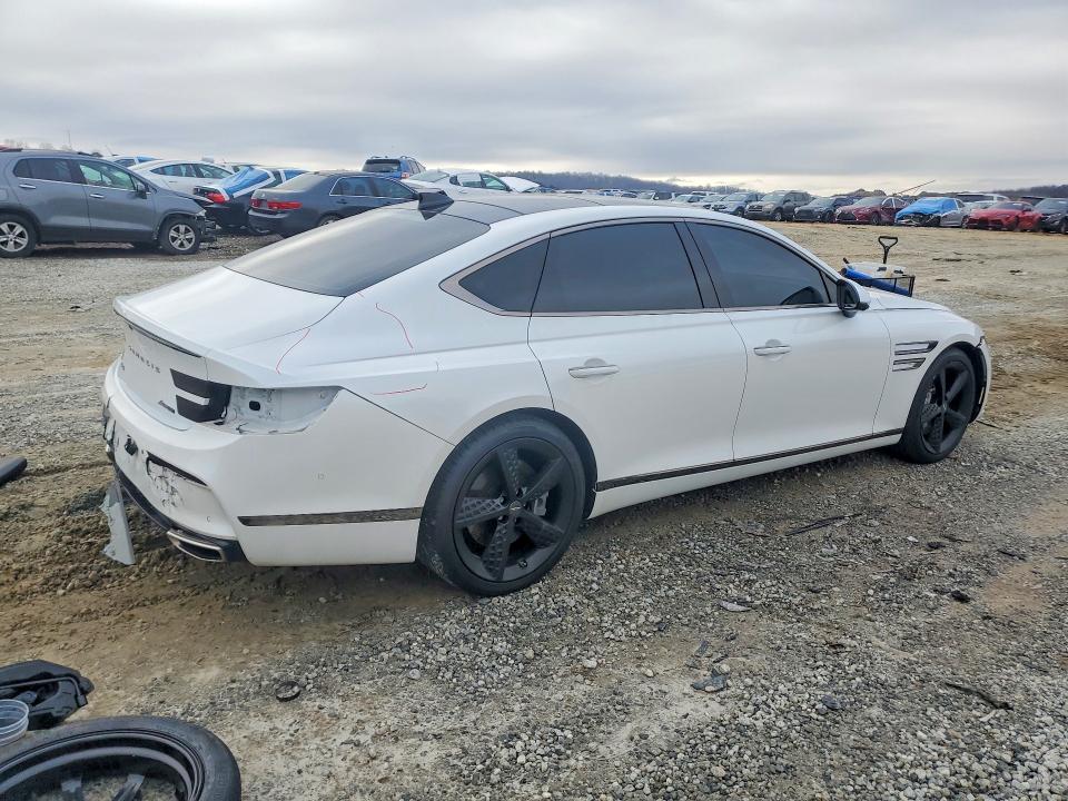 2022 Genesis G80
