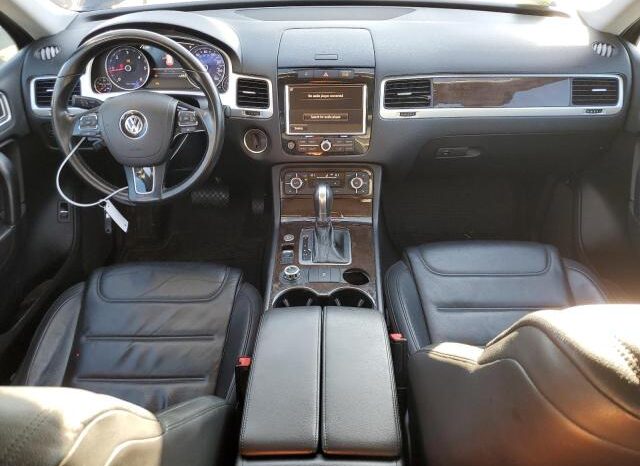 
								2014 Volkswagen Touareg full									