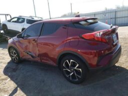 
										2019 Toyota C-hr full									