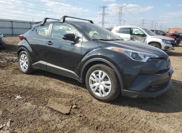 
								2019 Toyota C-hr full									