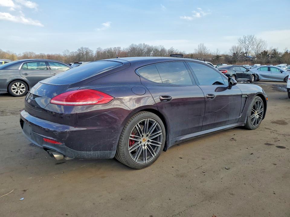 2015 Porsche Panamera