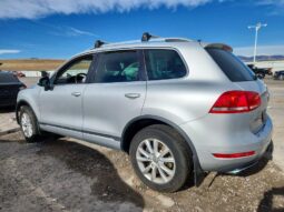 
										2013 Volkswagen Touareg full									