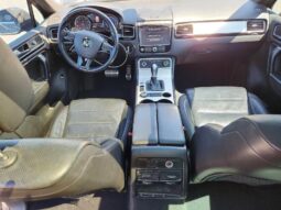 
										2017 Volkswagen Touareg full									