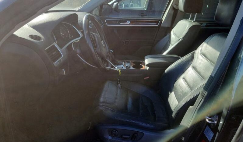 
								2013 Volkswagen Touareg full									