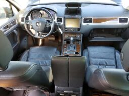 
										2016 Volkswagen Touareg full									