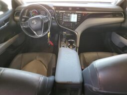 
										2020 Toyota Camry xle full									